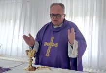 Preminuo je prečasni Dražen Akmačić