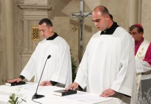 Molitveno bdijenje uoči đakonskog ređenja Antuna Stipića iz Župe sv. Josipa u Vrbju