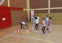 Osnovna Škola Matija Gubec iz Cernika provodi projekt “Aerobik s tatom, na penale s mamom”