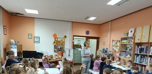 Mališani iz DV Radost posjetili Gradsku knjižnicu