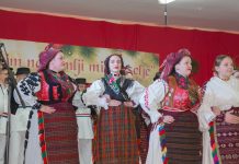 “Svim na zemlji mir, veselje”: Održan tradicionalni Božićni koncert KUD-a “Drežnik”