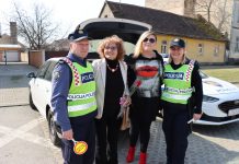 Policija i Auto klub Nova Gradiška povodom Dana žena darivali sudionice u prometu