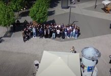 Učenici novogradiške Gimnazije iznenadili Novogradiščane flash mobom