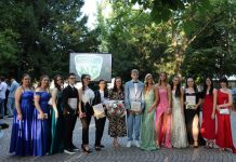 Dirljiv oproštaj maturanata Elektrotehničke i ekonomske škole Nova Gradiška: „Vi ste naša najbolja promocija“