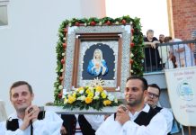 Pleternica – Dom Gospe koja prima i radosne i žalosne