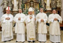 Među trojicom zaređenih đakona i Mislav Juraković iz Laza