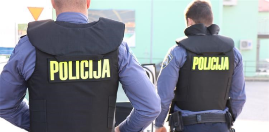 Za upravljačem vozila s 1,64 promila prouzrokovao prometnu nesreću, traktorist sletio s kolnika u kanal, nadzori rada ugostiteljskog objekta