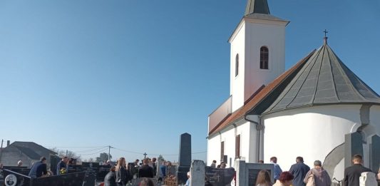 Što slavimo na blagdan Svih svetih, a što na Dušni dan?