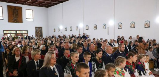 Rešetari: Posvećena župna crkva Krista Kralja