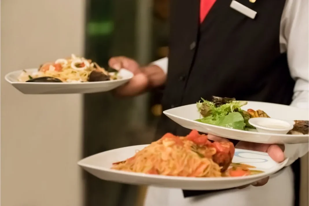 nacini-i-tehnike-posluzivanja-u-restoranu-i-cateringu-1