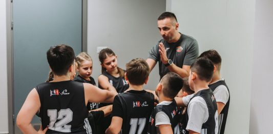 Košarkaški klub Strmac Nova Gradiška dobio projekt “Košarka u pokretu”