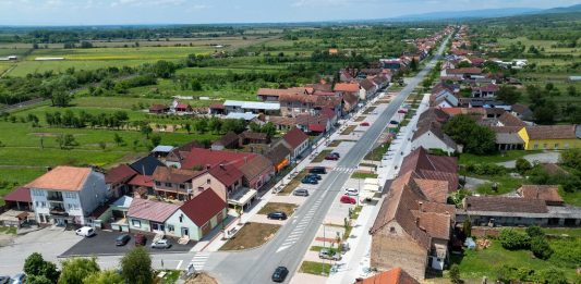 Uređen centar Nove Kapele: Pogledajte kako je izgledao prije, a kako sada