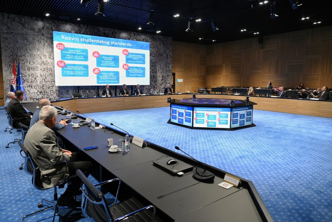 585887564_1267922978709379_6999282427348345377_n