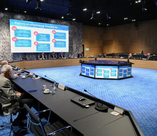 Slavonski Brod dobiva novi studentski dom: Uručen ugovor vrijedan 8,47 milijuna eura