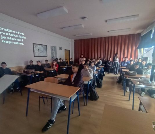 Predavanjem o Hrvatskom Kraljevstvu učenici EETŠ-a obilježili važnu obljetnicu
