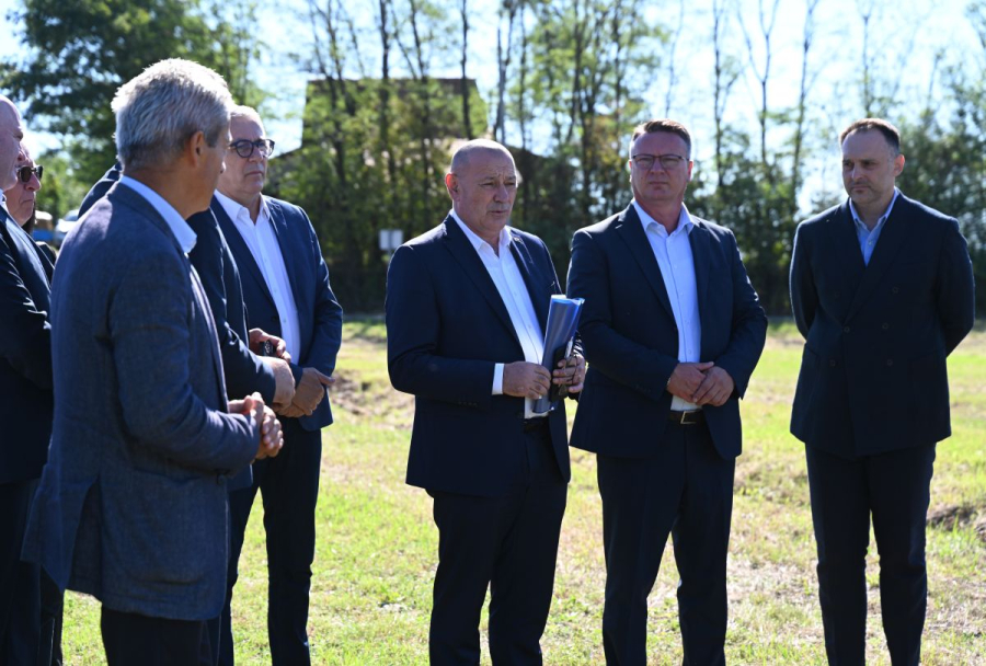 5e2b2a576fba9ad44f17fe2fcce63d8d_L