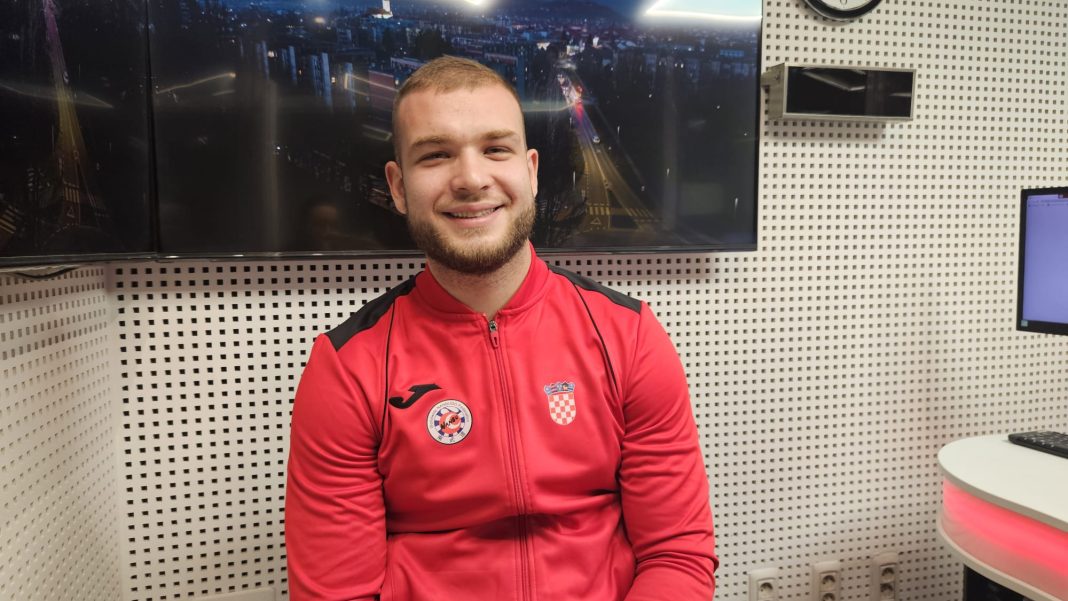 98d769e8-c4ec-45da-b228-0f0fd094fdcc