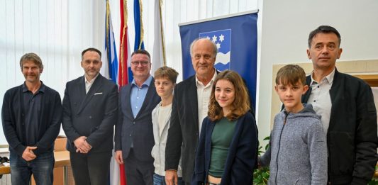 Glumci i djelatnici filma “260 dana” na prijemu kod župana Danijela Marušića