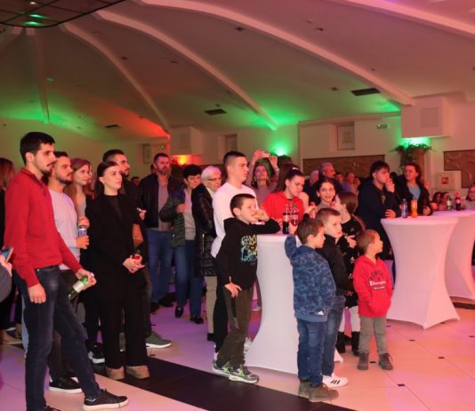 Veliki donacijski koncert “Pjesmom ublažimo bol” oduševio publiku i prikupio sredstva za novi medicinski uređaj