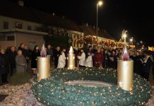 Upaljena prva adventska svijeća u našem gradu