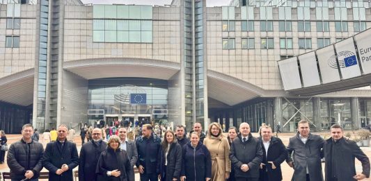 Mladi poljoprivrednici nositelji su tehnološkog napretka, novih ideja i promjena koje mogu europskim selima osigurati vitalnost i budući razvoj