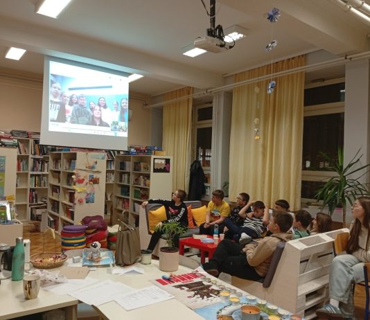 Još jedan noćni čitateljski susret u OŠ I. G. KOVAČIĆA, STARO PETROVO SELO