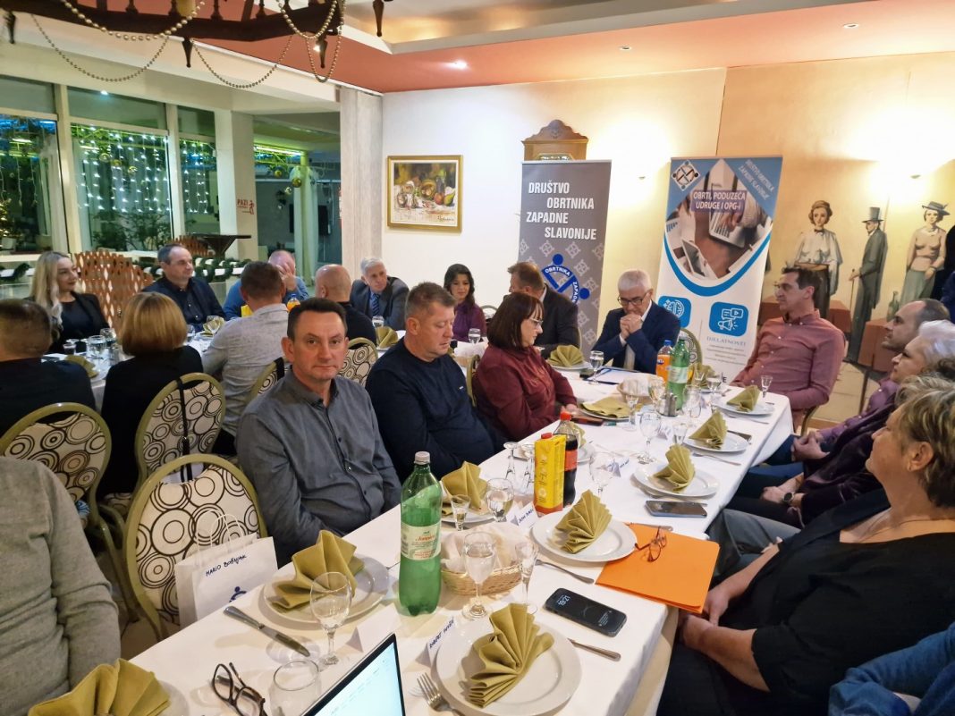 20251204_192122_1440x1080