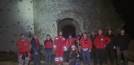 Održana noćna potražna vježba HGSS-a u okolici utvrde Gračanica