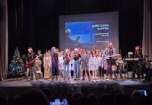 Svečana božićna priredba OŠ Mato Lovrak ispunila Dom kulture radošću i porukom dobrote