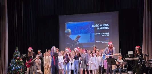 Svečana božićna priredba OŠ Mato Lovrak ispunila Dom kulture radošću i porukom dobrote