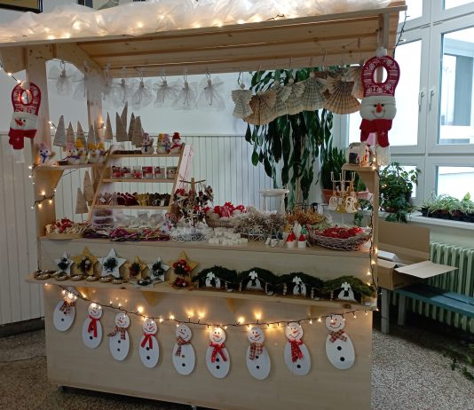 Božićni sajam školske zadruge oduševio učenike i učitelje