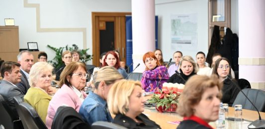 „Što se događa iza ekrana?“: Stručnjaci o vršnjačkom nasilju