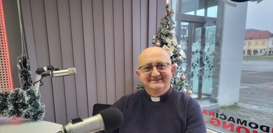 Božić je više od svjetala i bora, to je susret Boga i čovjeka