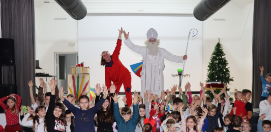 Advent u Cerniku otvoren projekcijom filma „5 čupavih Božića“: Zimska idila započela uz dječji osmijeh i bogat program