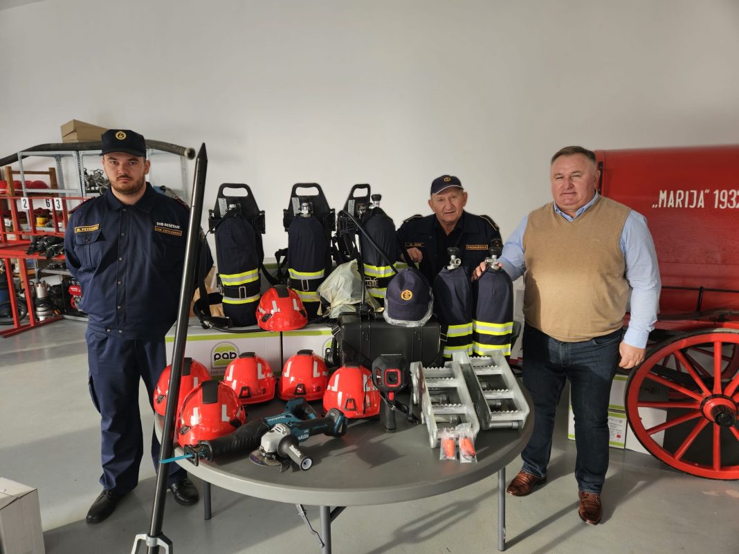 WhatsApp-Image-2025-12-02-at-10.00.31-1