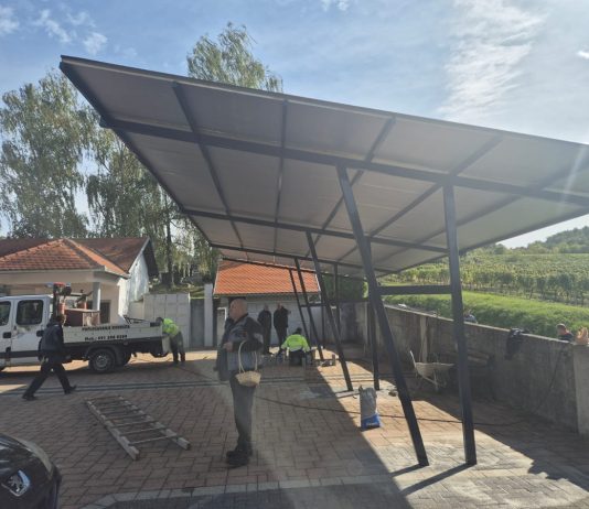 Izgrađena ispraćajna nadstrešnica na groblju u Rešetarima