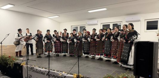 Opatovac: Održan “Božićni koncert” KUD-a “Hrvatska seljačka sloga”