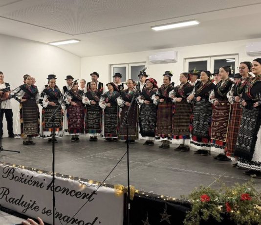 Opatovac: Održan “Božićni koncert” KUD-a “Hrvatska seljačka sloga”