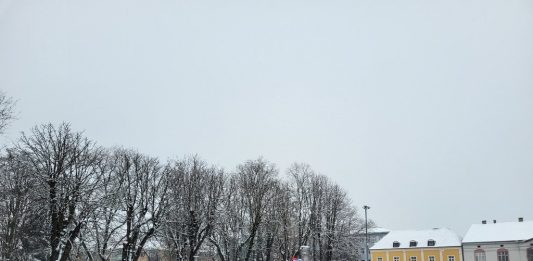 Podsjećamo: Građani i sami moraju čistiti snijeg ispred svojih objekata, moguće kazne