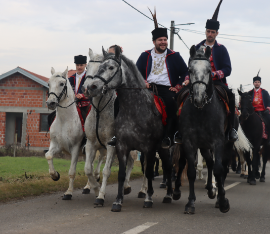 Konji, običaji i zajedništvo: pokladno jahanje ponovno u Dragaliću