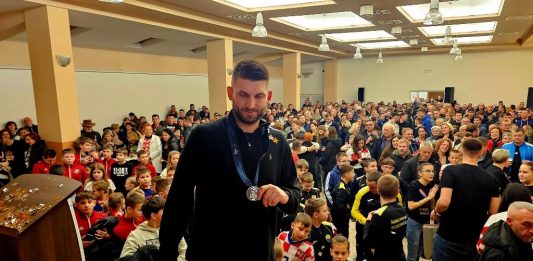 Futsal vatreni Slavonac Sekulić donio novu reprezentativnu medalju i raspametio svoj Oriovac