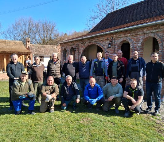 Neprocjenjivim zajedništvom do očuvanja baštine: Policija i branitelji u obnovi kapelice u Staroj Kapeli!