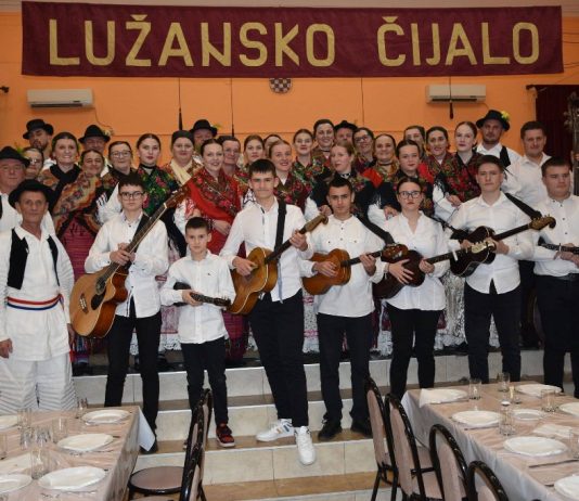 Ljepota druženja: Davorci gostovali na “Lužanskom čijalu”