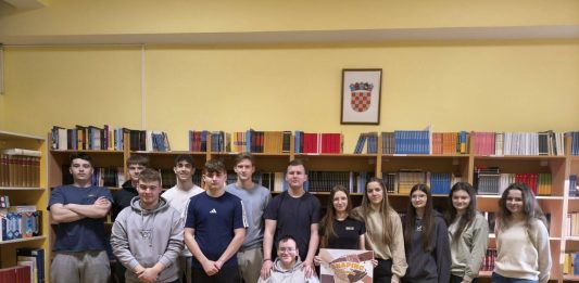 Učenici 3. E razreda ETEŠ-a u međunarodnom eTwinning projektu o globalnom građanstvu