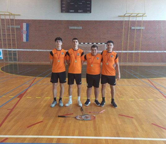 Učenici ETEŠ-a plasirali se na Državno natjecanje u badmintonu