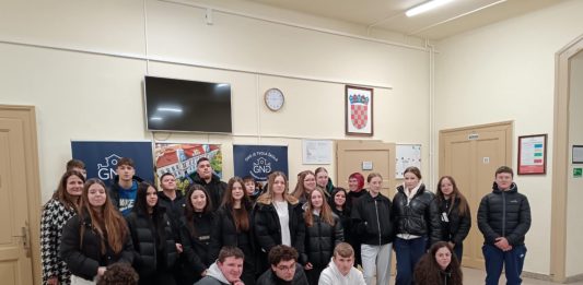 Otvorena vrata Gimnazije Nova Gradiška za osmaše