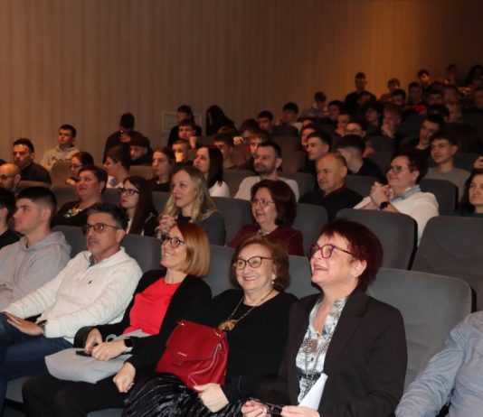 Šezdeset i jedna im je godina tek: Elektrotehnička i ekonomska škola obilježila Dan škole