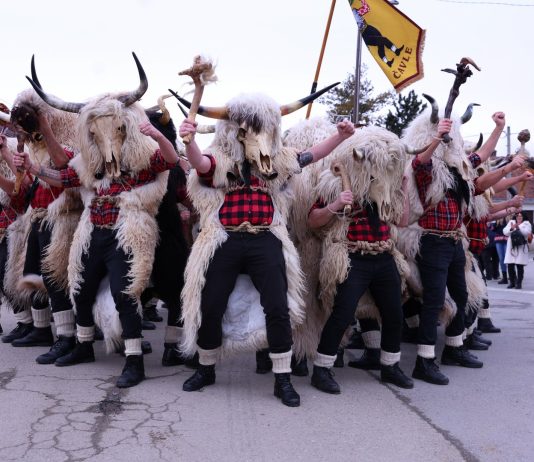 Zvonjava tradicije u Cerniku: Grobnički dondolaši oduševili mještane