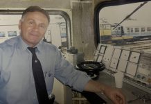 On je najstariji strojovođa u Hrvatskoj. Zvonko ima 65 godina života i 65 godina staža