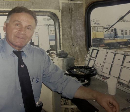 On je najstariji strojovođa u Hrvatskoj. Zvonko ima 65 godina života i 65 godina staža